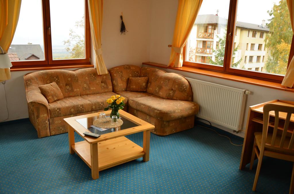 Hotel Villa Siesta Vysoke Tatry Room photo