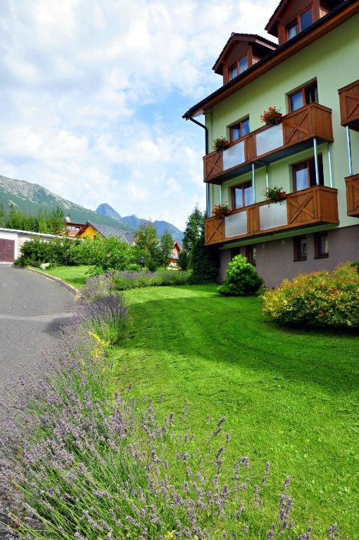 Hotel Villa Siesta Vysoke Tatry Exterior photo