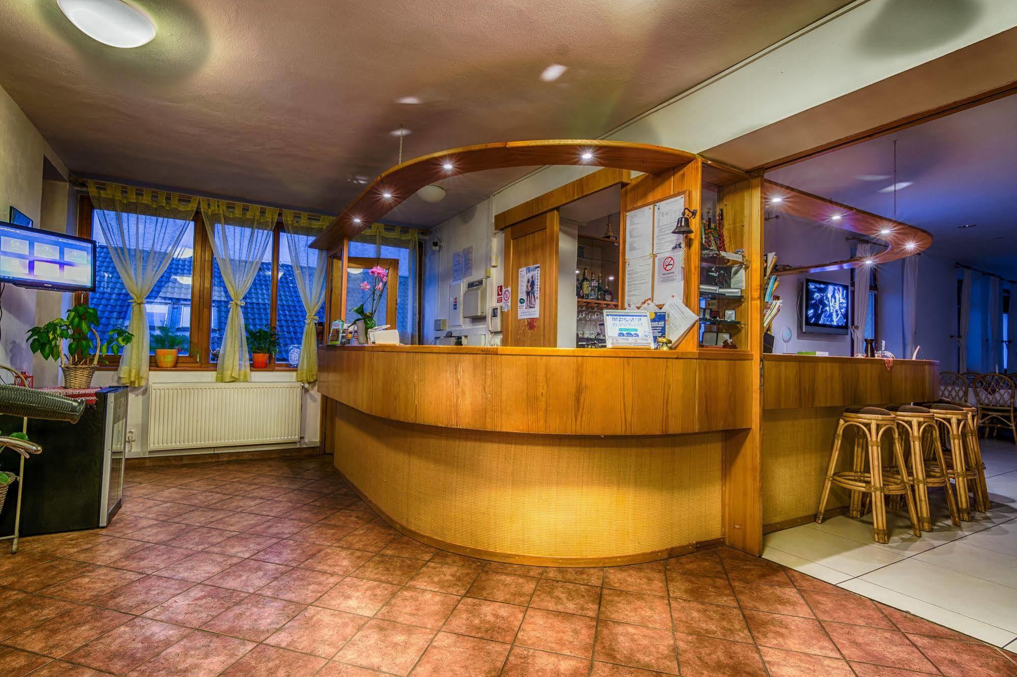 Hotel Villa Siesta Vysoke Tatry Exterior photo